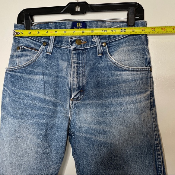 VINTAGE HIGH RISE WRANGLER LIGHT WASH STRAIGHT FIT JEANS 30x34 - Picture 6 of 9